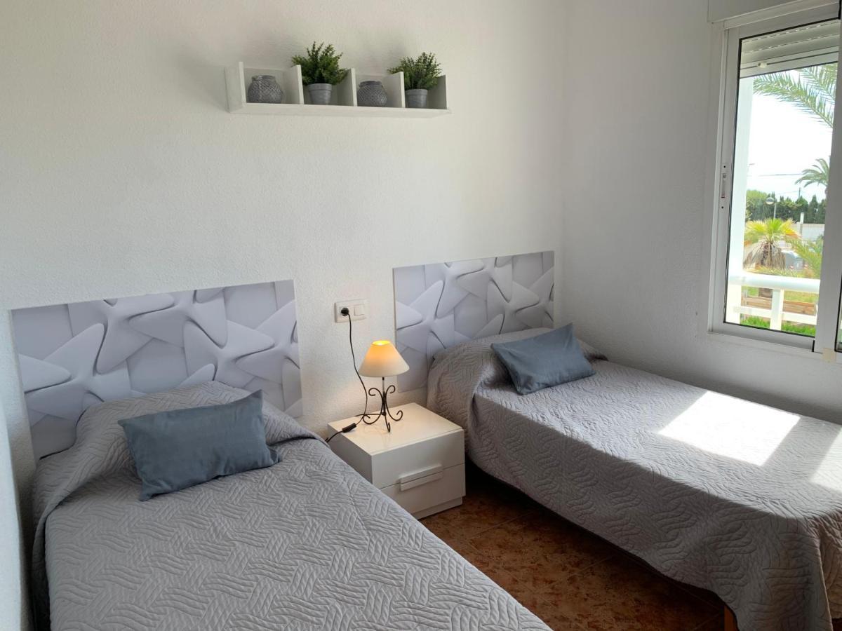Apartamentos Playa D Y G Sant Carles De La Rapita Luaran gambar