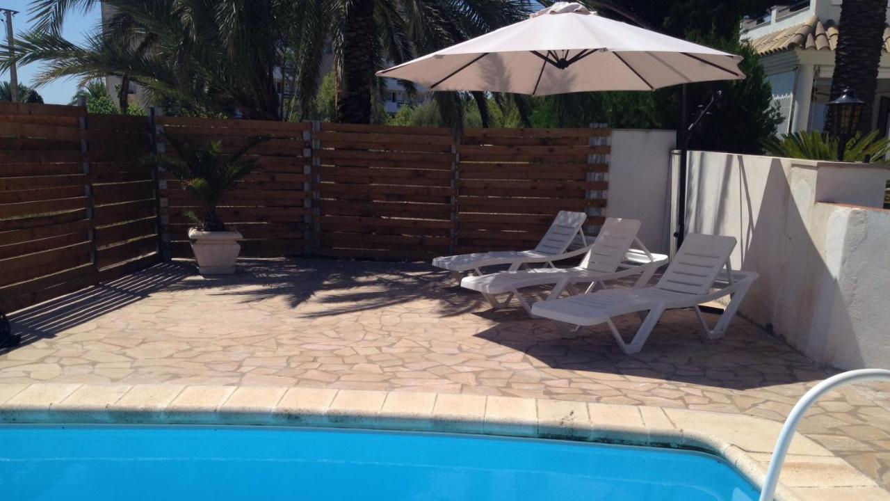 Apartamentos Playa D Y G Sant Carles De La Rapita Luaran gambar